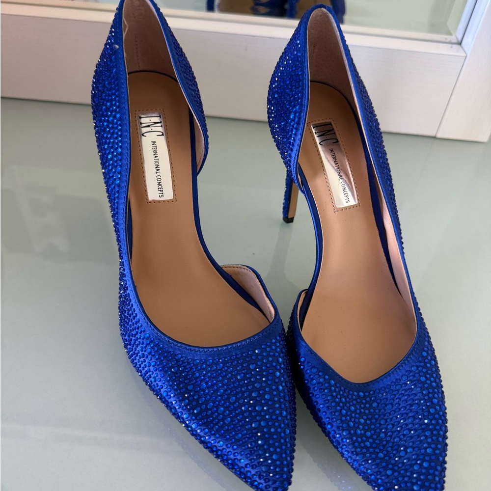 INC royal blue heals